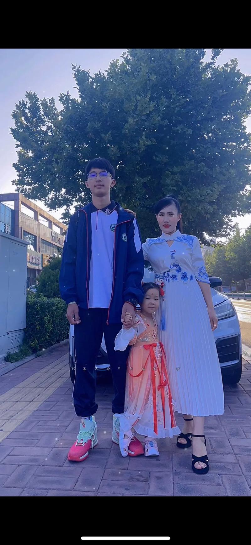 新奥今晚特马上9点30和周华健儿子结婚与周华健儿子结婚照片和结婚照
