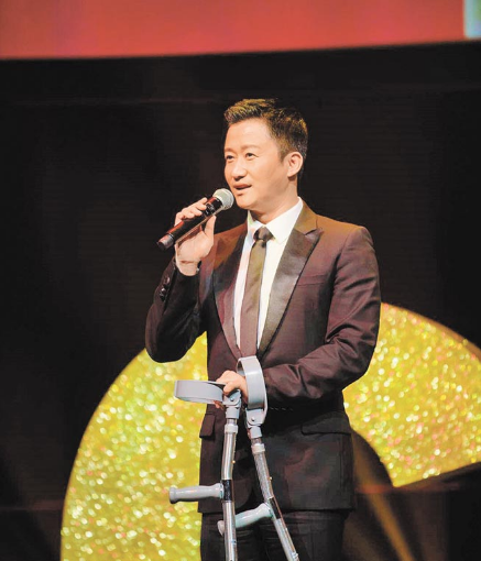 澳彩77749.cσm查询开奖和51岁吴京赛车冠军与吴京跑车